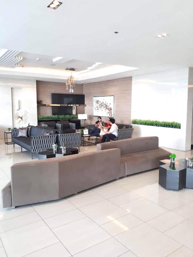Myrvin At Grass Residences, Qc Manila Dış mekan fotoğraf